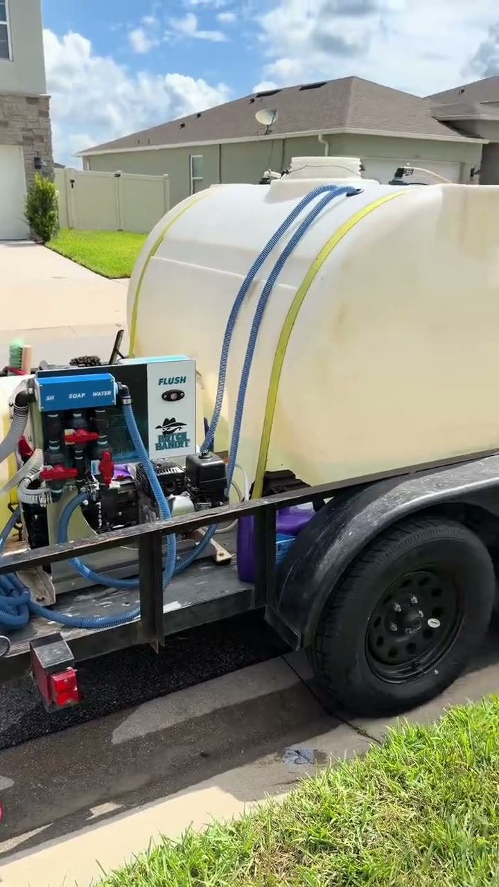 Residential rig, driveway day